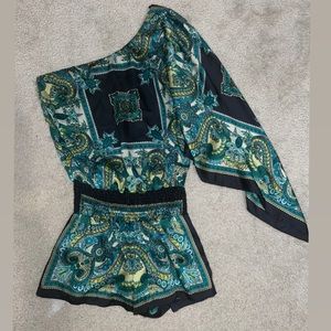 Arden B One sleeve Romper